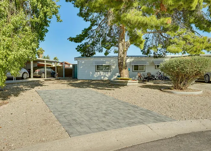 Apartment 3 Mi To Lookout Mtn! Gem W/ Fire Pit + Fenced Yard Phoenix